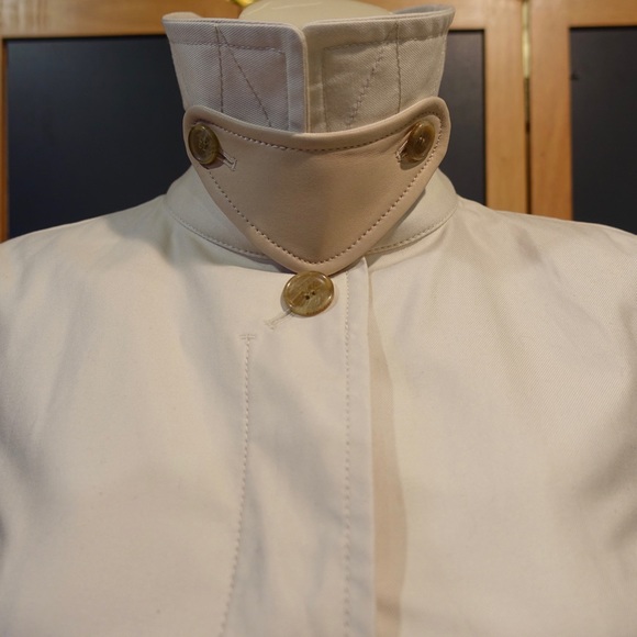 Coach Classic Twill Getaway Trench in Natural - Picture 4 of 8